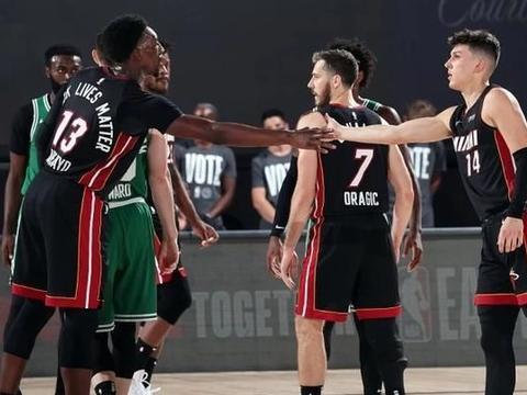 湖人近期爆料新闻视频下载,揭秘球队内部动态与关键决策 第1张 湖人近期爆料新闻视频下载,揭秘球队内部动态与关键决策 第1张