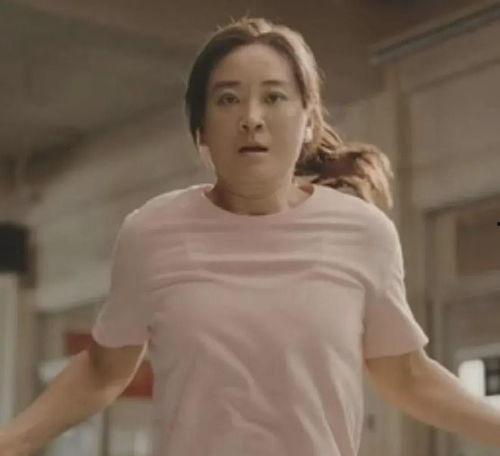 圈内爆料贾玲视频全集,笑星背后的故事与瞬间 第1张 圈内爆料贾玲视频全集,笑星背后的故事与瞬间 第1张